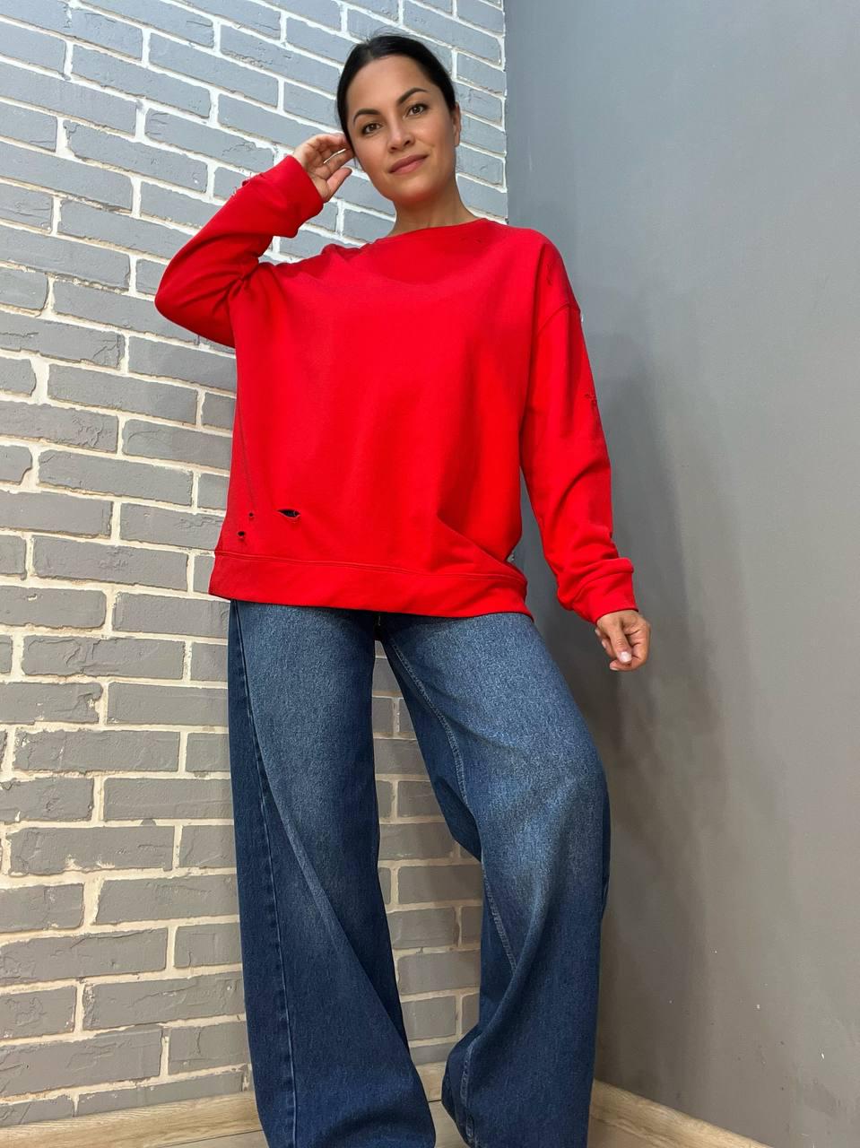 Свитшот женский JOY ONE 6969 удлиненный однотонный порезы OS Красный (2649) - фото 2 Свитшот женский JOY ONE 6969 удлиненный однотонный порезы OS Красный (2649) - фото 2