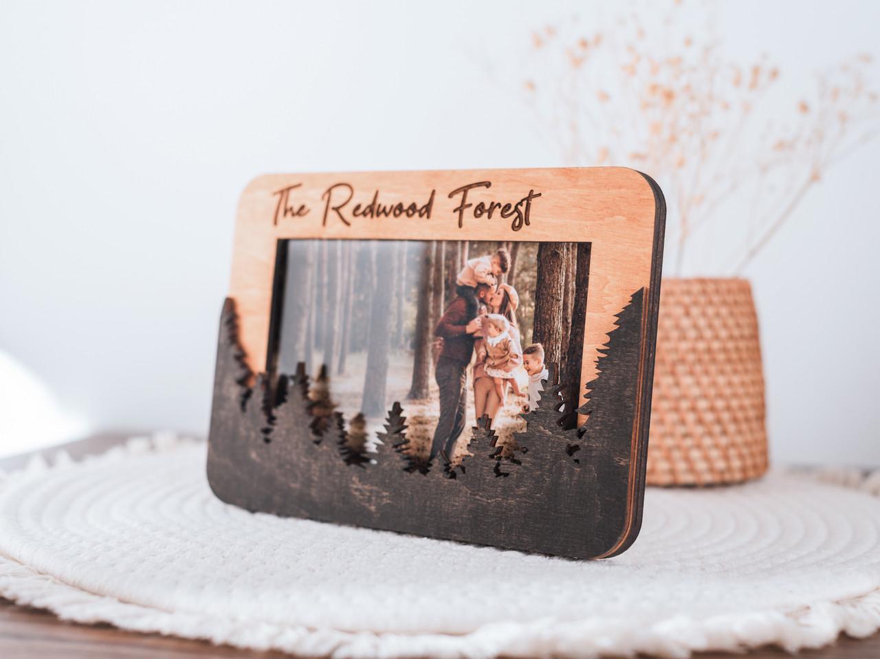 Фоторамка The Frame Depot Ліс персоналізована 10х15 см Бежевий (forest_4x6_horizontal-5) - фото 4 Фоторамка The Frame Depot Ліс персоналізована 10х15 см Бежевий (forest_4x6_horizontal-5) - фото 4