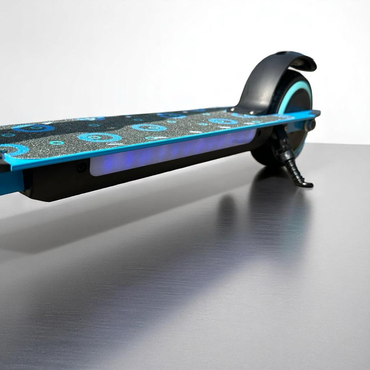 Электросамокат подростковый VOLTO Jun Pro 130W 24V 2,5Ah Голубой - фото 5 Электросамокат подростковый VOLTO Jun Pro 130W 24V 2,5Ah Голубой - фото 5