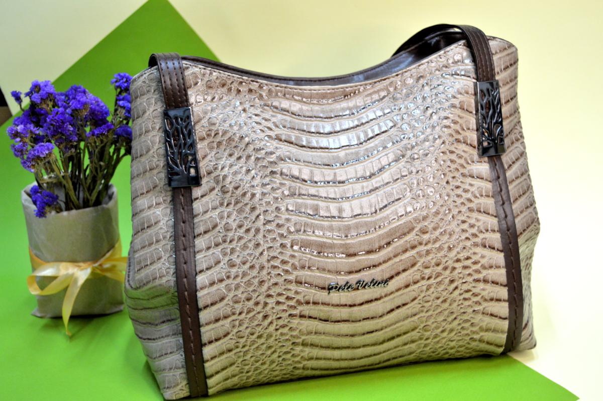 Жіноча сумка Pele Velini м'яка Капучіно (1111)