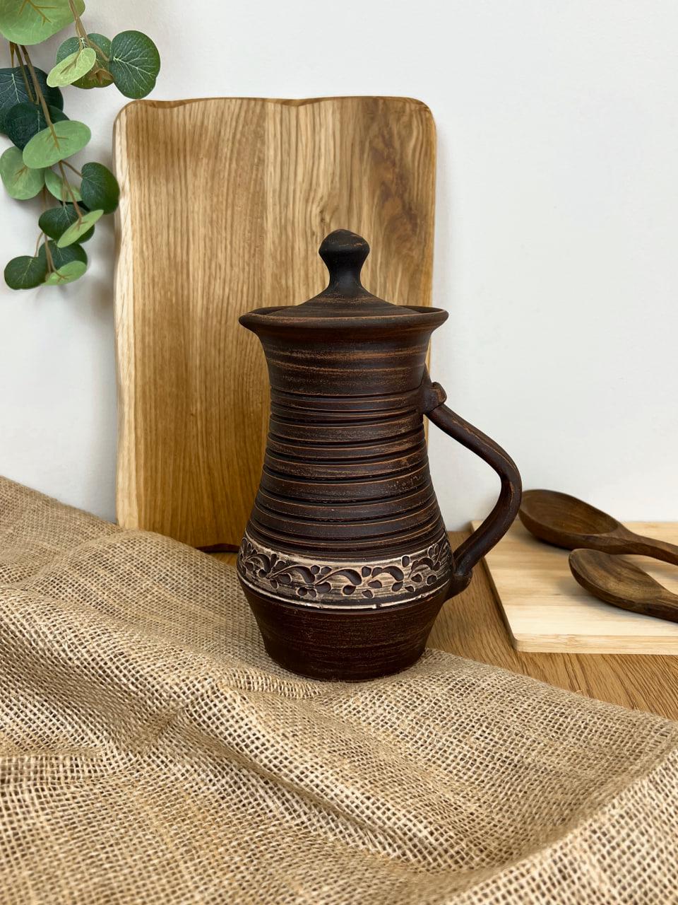 Компотник с ручкой глиняный резной Гражда Ангоб 1,5 л (13001-40)