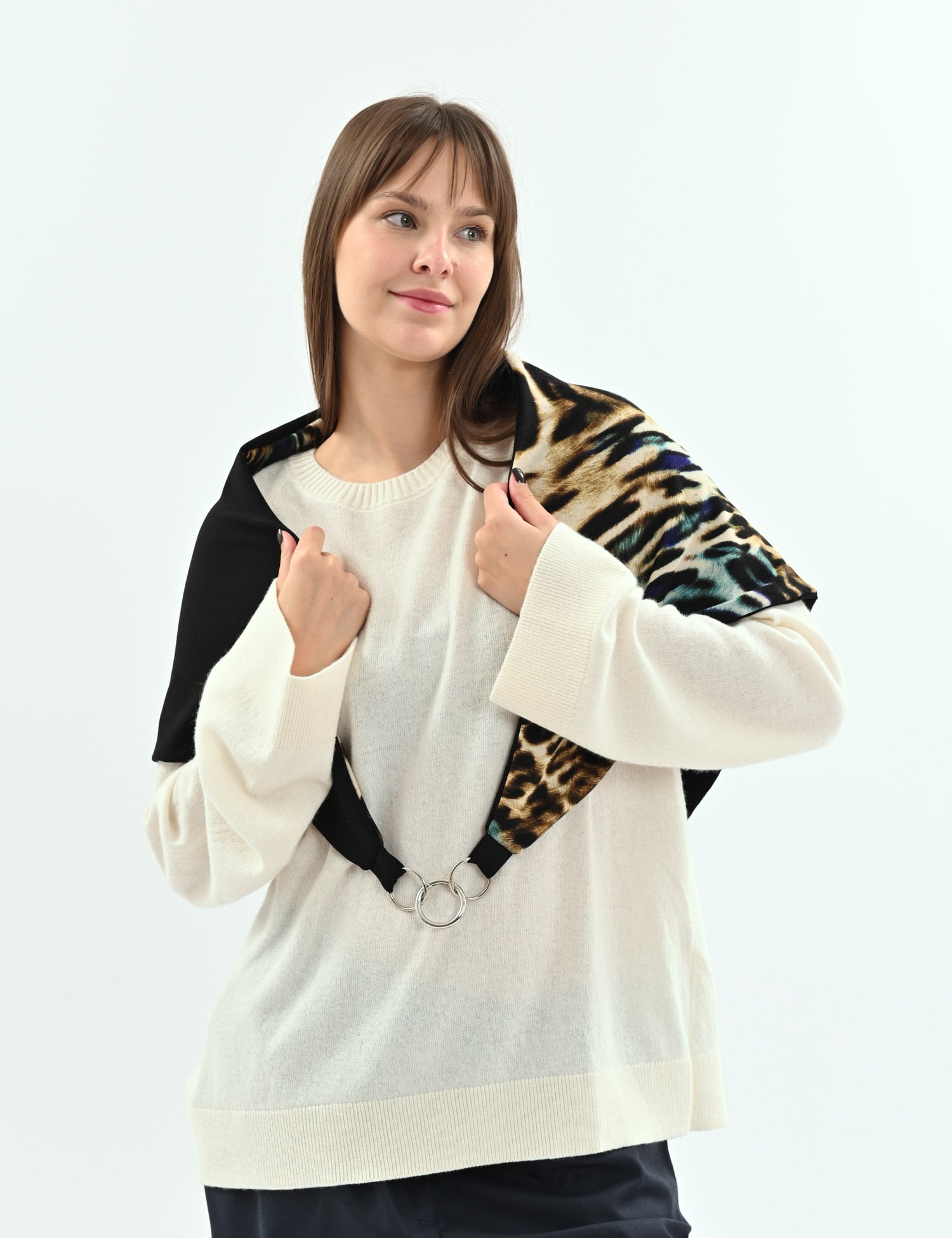Шарф жіночий двосторонній My Scarf Сніжний барс на кільцях (39079189)