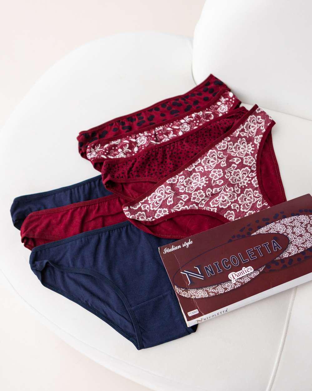 Набор трусиков женских 7 шт. M Разноцветный (713060)