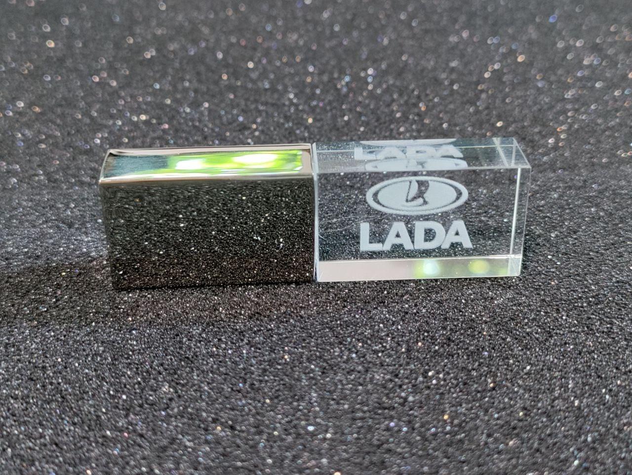 Флешка з логотипом Lada 32 ГБ (1939791351)