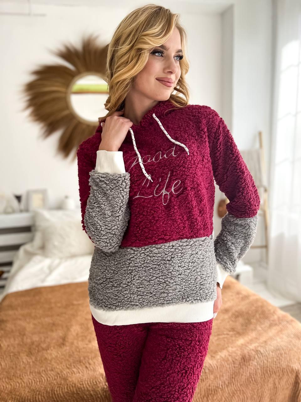 Пижама женская DO2184 на флисе с капюшоном XL Малиновый - фото 2