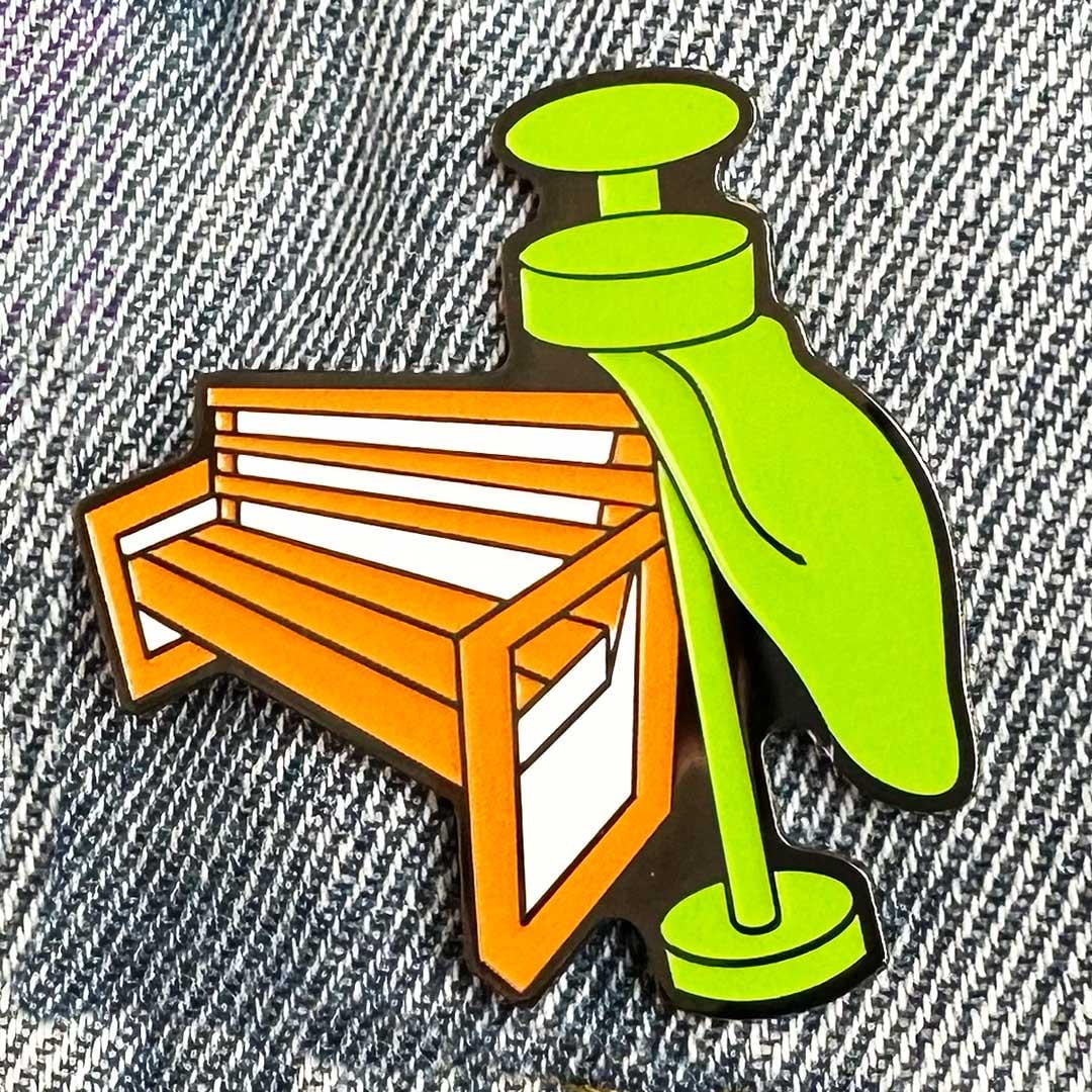 Значок-пін Харків Лавка та смітник (00000002740)