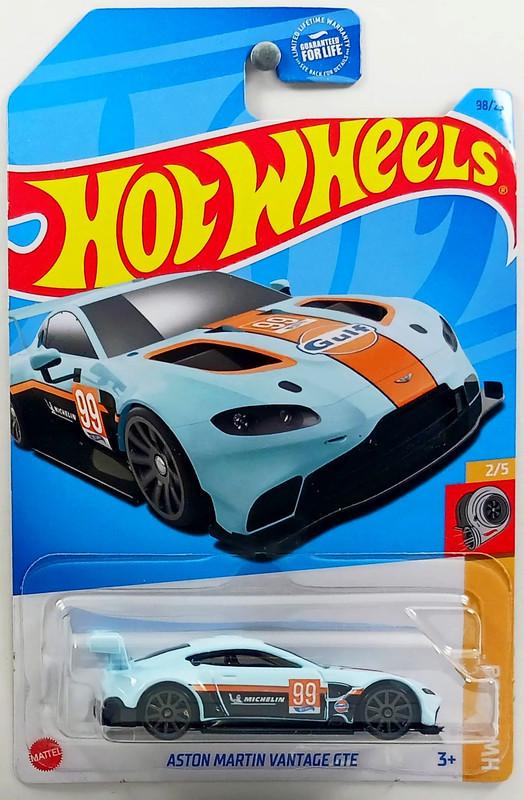 Игрушечная машинка Hot Wheels Aston Martin Vantage GTE 2023 Turbo №098 GULF (HKJ37) Игрушечная машинка Hot Wheels Aston Martin Vantage GTE 2023 Turbo №098 GULF (HKJ37)