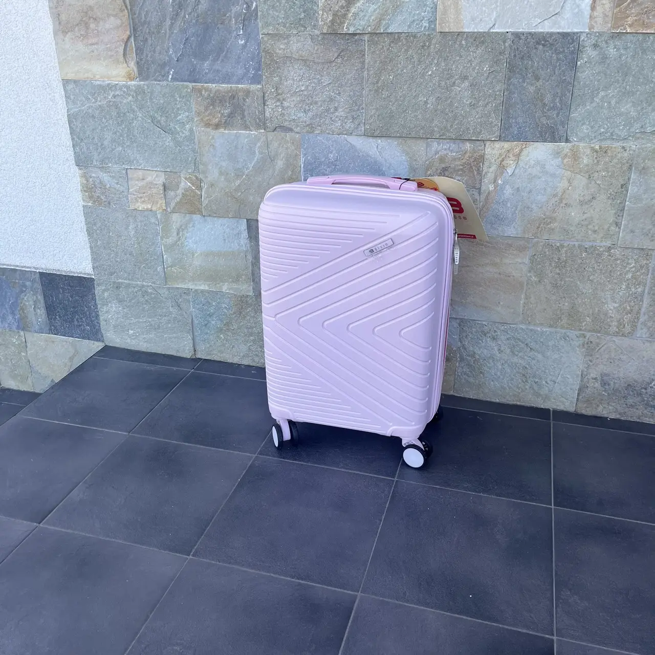 Чемодан дорожный Bloom 1706 39 л S Розовый - фото 3 Чемодан дорожный Bloom 1706 39 л S Розовый - фото 3