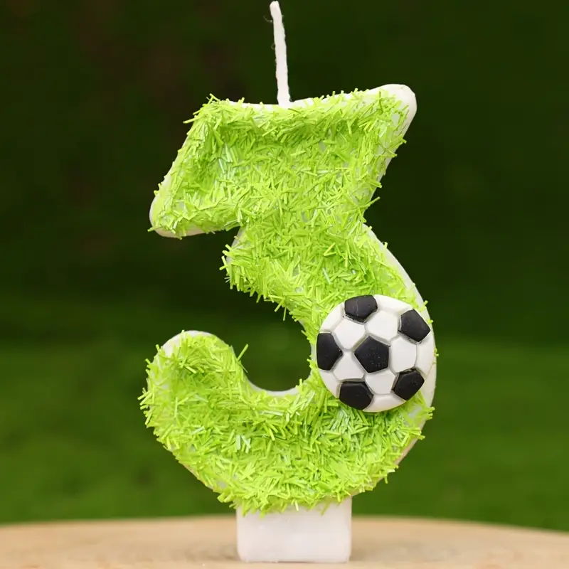 Свічка 3D Зелена трава з футбольним м'ячем цифра 3 (24985586)