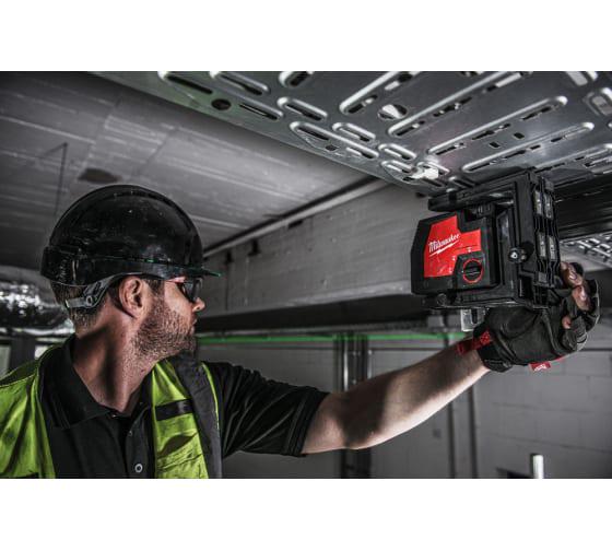 Аккумуляторный линейный лазерный нивелир Milwaukee L4 CLL-301C (4933478098) - фото 6 Аккумуляторный линейный лазерный нивелир Milwaukee L4 CLL-301C (4933478098) - фото 6