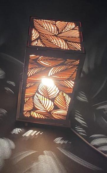 Ночник деревянный декоративный Лепесток 22х11 см Орех (SV-610)