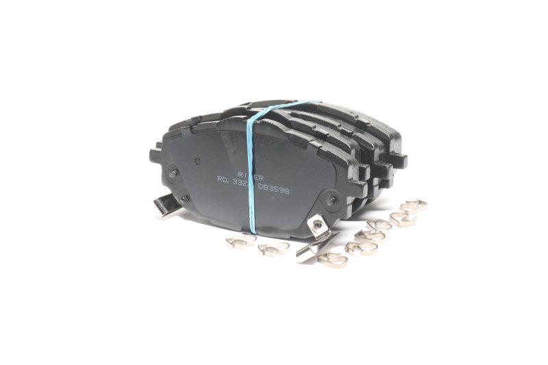 Тормозные колодки дисковые Rider для Toyota Corolla Auris 13-передние (RD.3323.DB3598)