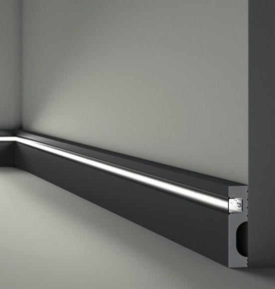 Плинтус напольный гладкий NMC IL11 BLACK Плинтус напольный гладкий NMC IL11 BLACK