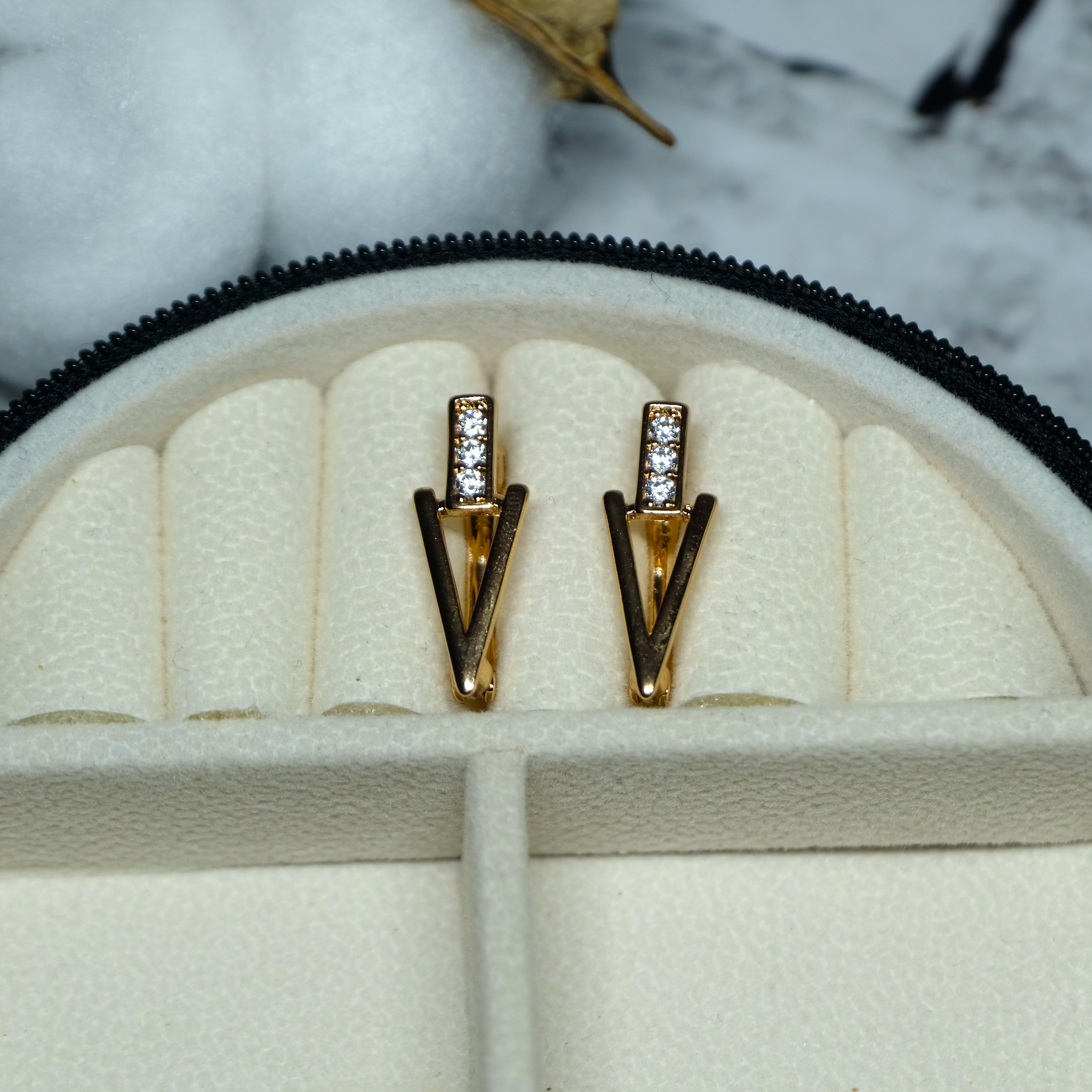 Сережки Xuping Jewerly с белым цирконом из медицинского сплава 22х8 мм (XC-2375)