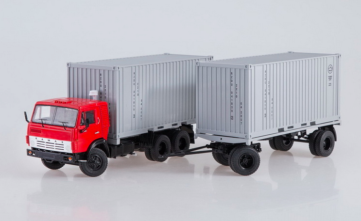 Коллекційна модель SSM Камаз-53212 Контейнеровоз із причепом 1:43