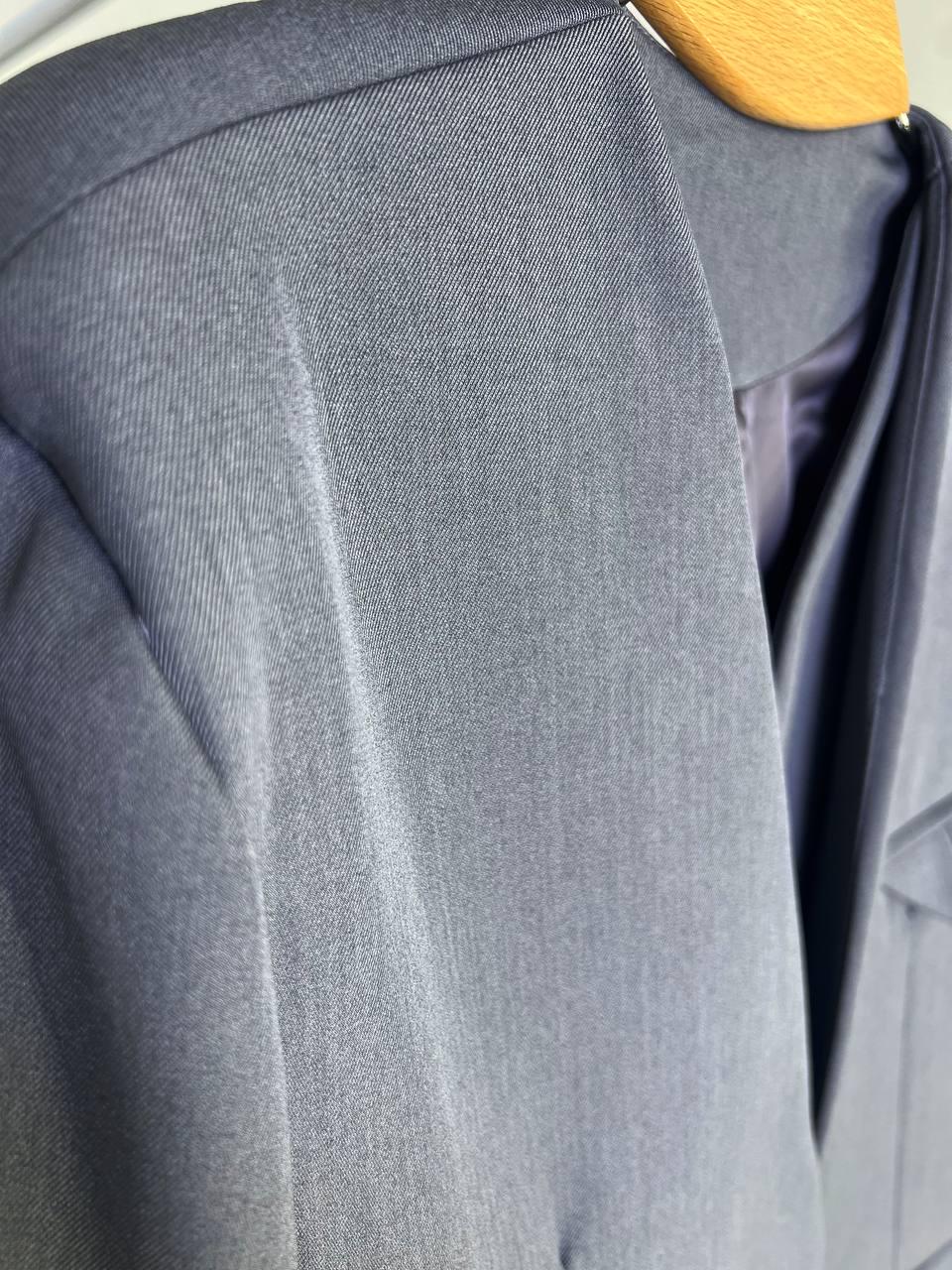 Пиджак женский Qidian 9329 двойка имитация жилетки свободный широкий крой OS Серый (3769) - фото 10 Пиджак женский Qidian 9329 двойка имитация жилетки свободный широкий крой OS Серый (3769) - фото 10