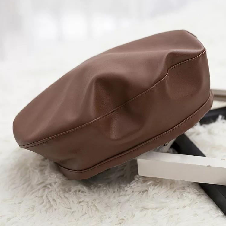 Берет женский французский из искусственной кожи р. 55-58 Коричневый (654-4)