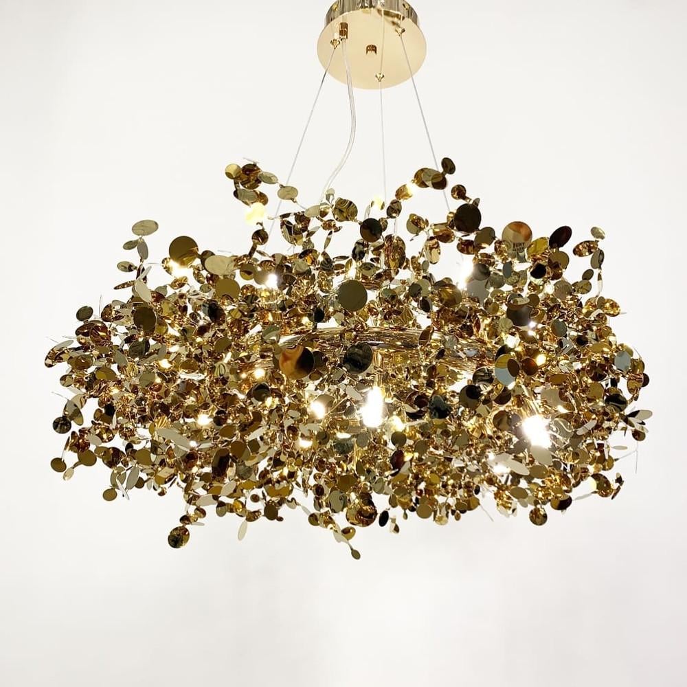 Дизайнерская люстра с золотистыми монетками из алюминия (MJ 63-600 GD)