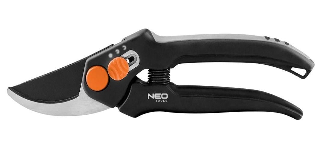 Секатор плоскостной Neo Tools 18,5 см (15-200)