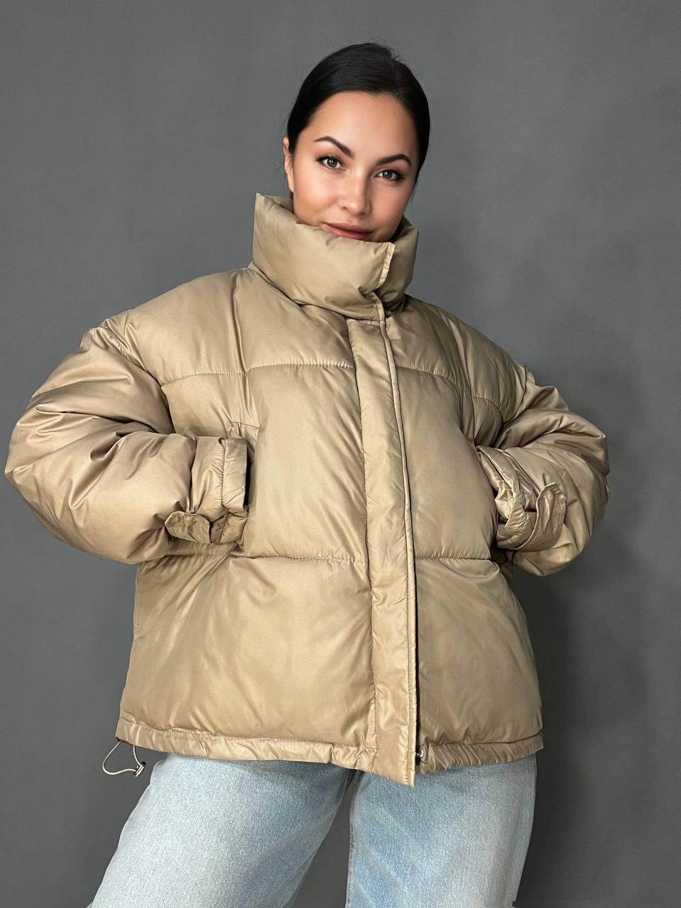 Куртка женская RUIXI 8811 деми легкая воротник стойка с сумочкой широкая оверсайз свободный крой р. 48 Карамель (1145) - фото 4 Куртка женская RUIXI 8811 деми легкая воротник стойка с сумочкой широкая оверсайз свободный крой р. 48 Карамель (1145) - фото 4