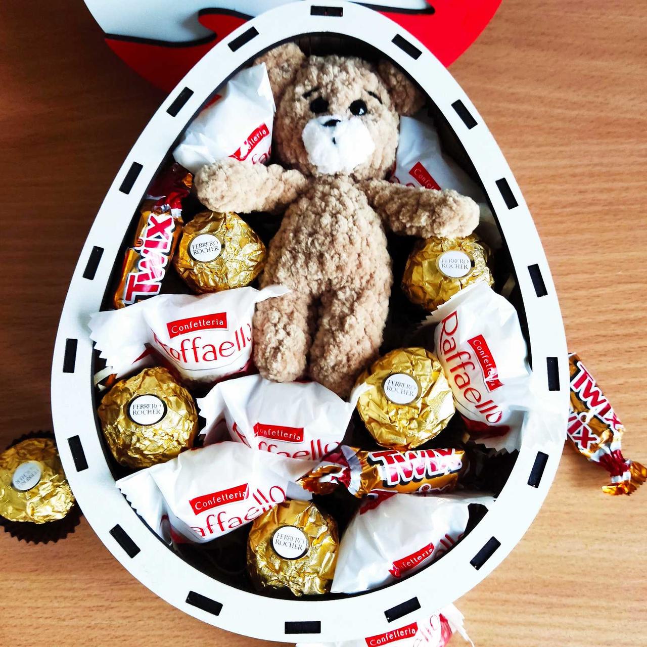 Подарочный бокс киндер с игрушкой и конфетами для девушки/ребенка на день рождения/на праздник (ar99)