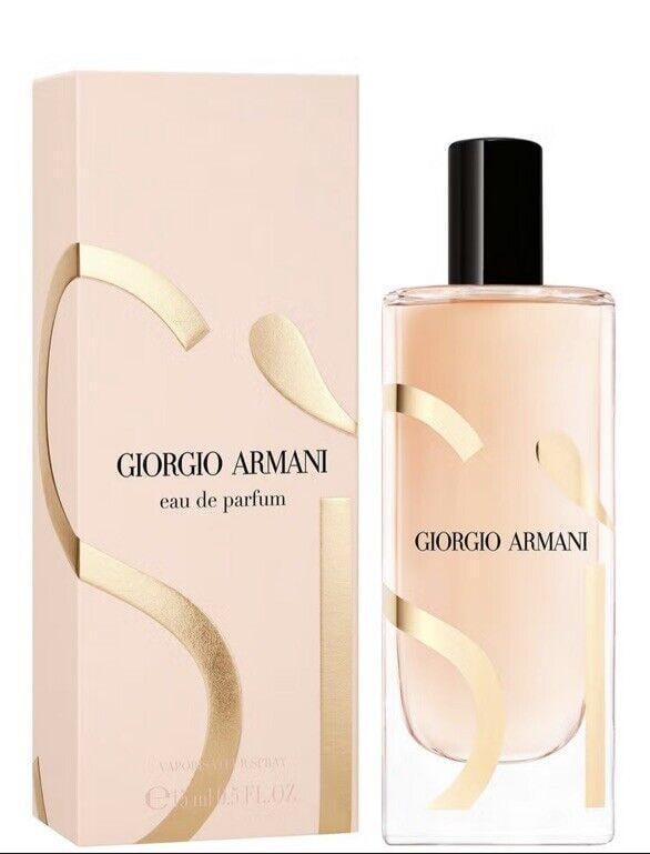 Парфумована вода для жінок Giorgio Armani Si 15 мл (373778) - фото 1 Парфумована вода для жінок Giorgio Armani Si 15 мл (373778) - фото 1