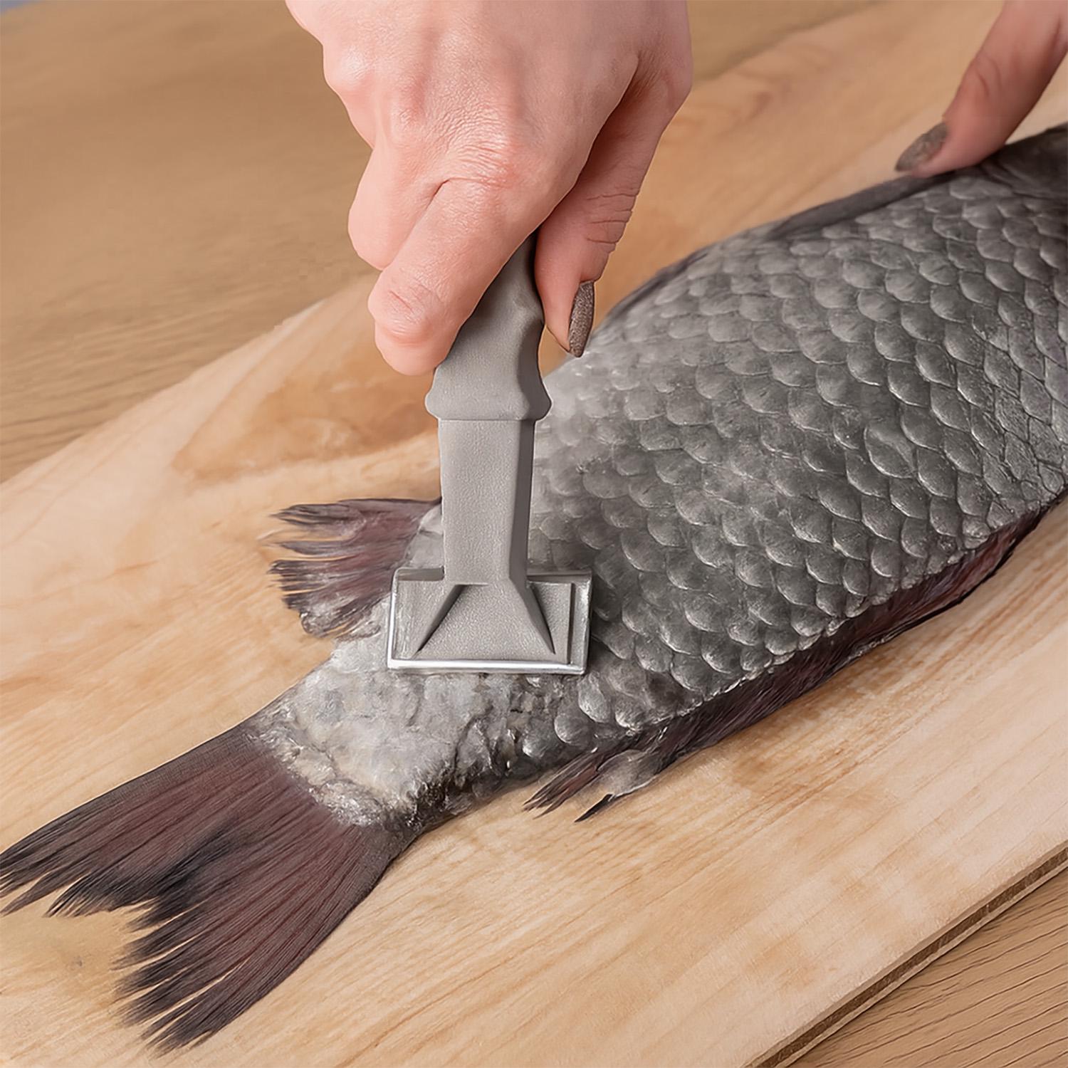 Рыбочистка скребок для рыбной чешуи с пластиковой ручкой 15,5 см Серый - фото 7 Рыбочистка скребок для рыбной чешуи с пластиковой ручкой 15,5 см Серый - фото 7