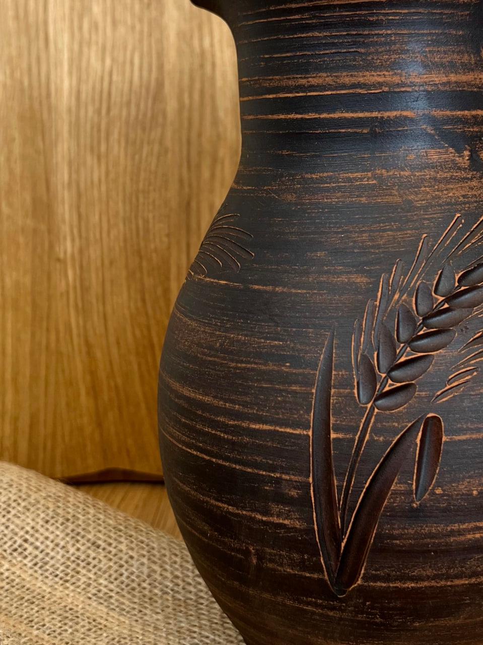 Глек керамічний глиняний різьблений з ручкою колосок 2 л (3002-13) - фото 8 Глек керамічний глиняний різьблений з ручкою колосок 2 л (3002-13) - фото 8