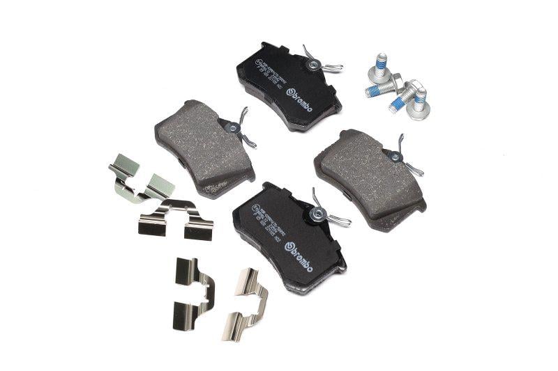 Тормозные колодки дисковые задние Peugeot 308 Seat ibiza Volkswagen Caddy BREMBO P85020 (P 85 020 BREMBO)