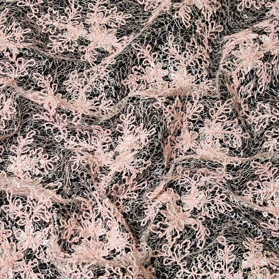 Ткань гипюр IDEIA Красуня 1,3 м Нежно-розовый (2200003850543)