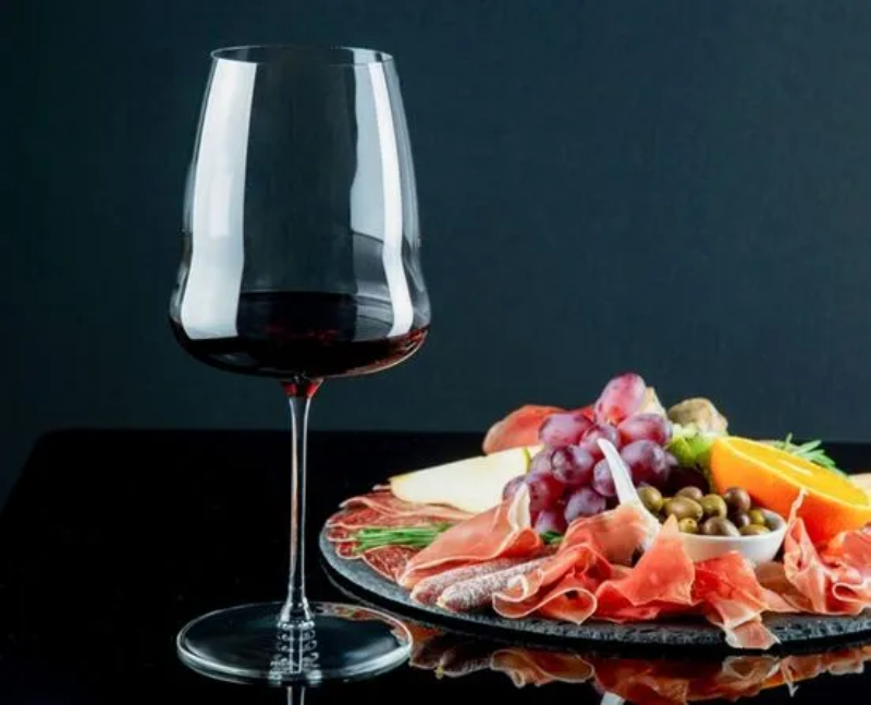 Келих Riedel Winewings для червоного вина 865 мл (1234/41) - фото 3 Келих Riedel Winewings для червоного вина 865 мл (1234/41) - фото 3