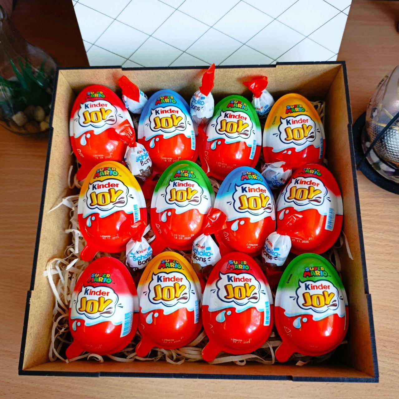 Бокс с киндерами для ребенка/девушки на день рождения/8 марта/день влюбленных (ar227)