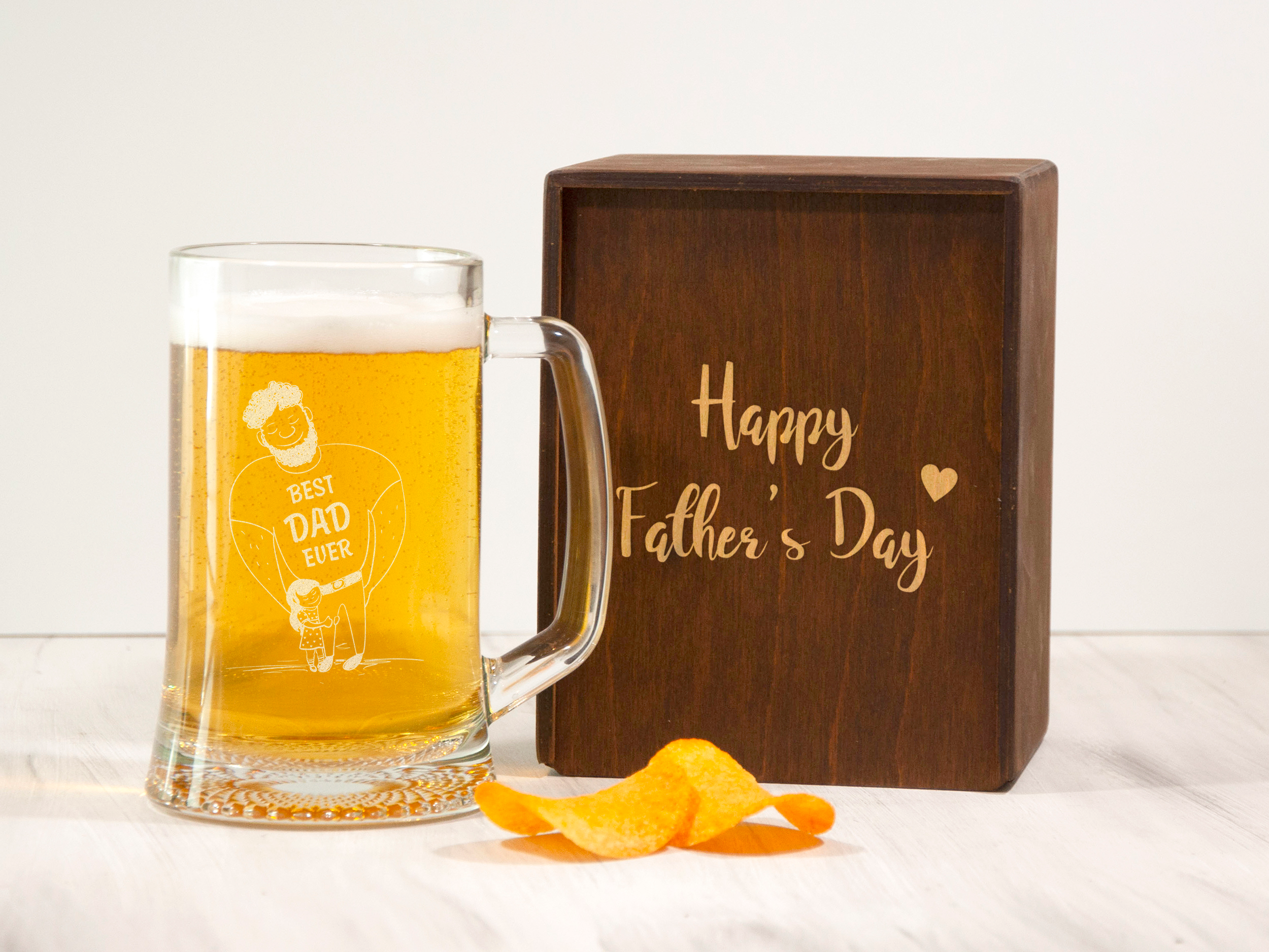 Бокал для пива Woodpresent Happy Father's day в деревянной коробке