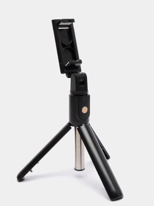 Штатив універсальний Selfie Stick K07 з вбудованою треногой і Bluetooth-пультом Штатив універсальний Selfie Stick K07 з вбудованою треногой і Bluetooth-пультом