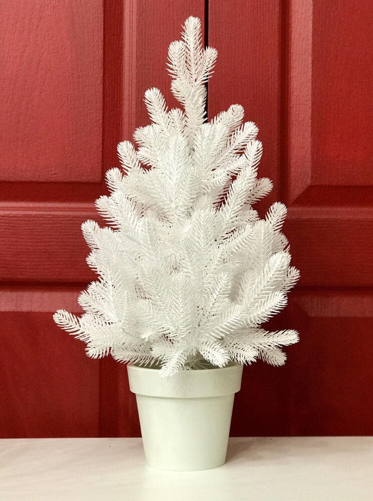 Ялинка лита Traditional в горщику 50 см Білий (215N/50/W)