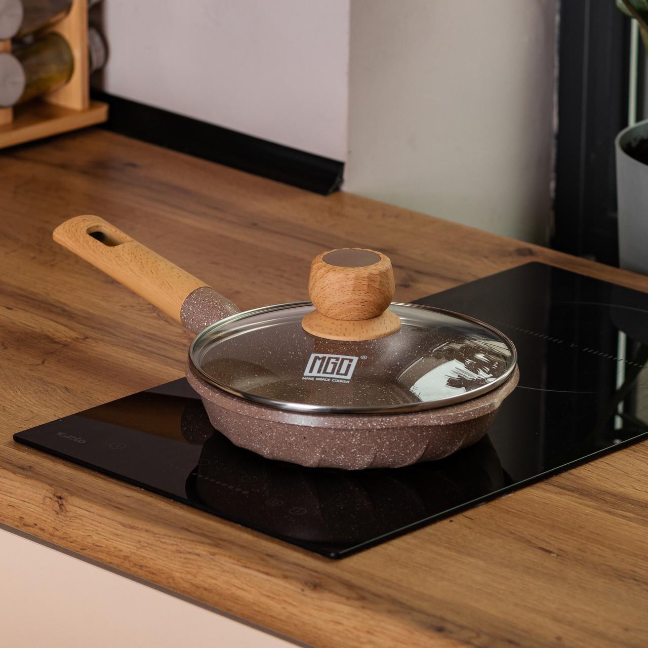 Сковорода алюмінієва мармурова MGC з антипригарним покриттям 1 л Ø 20 см Кавовий - фото 6 Сковорода алюмінієва мармурова MGC з антипригарним покриттям 1 л Ø 20 см Кавовий - фото 6