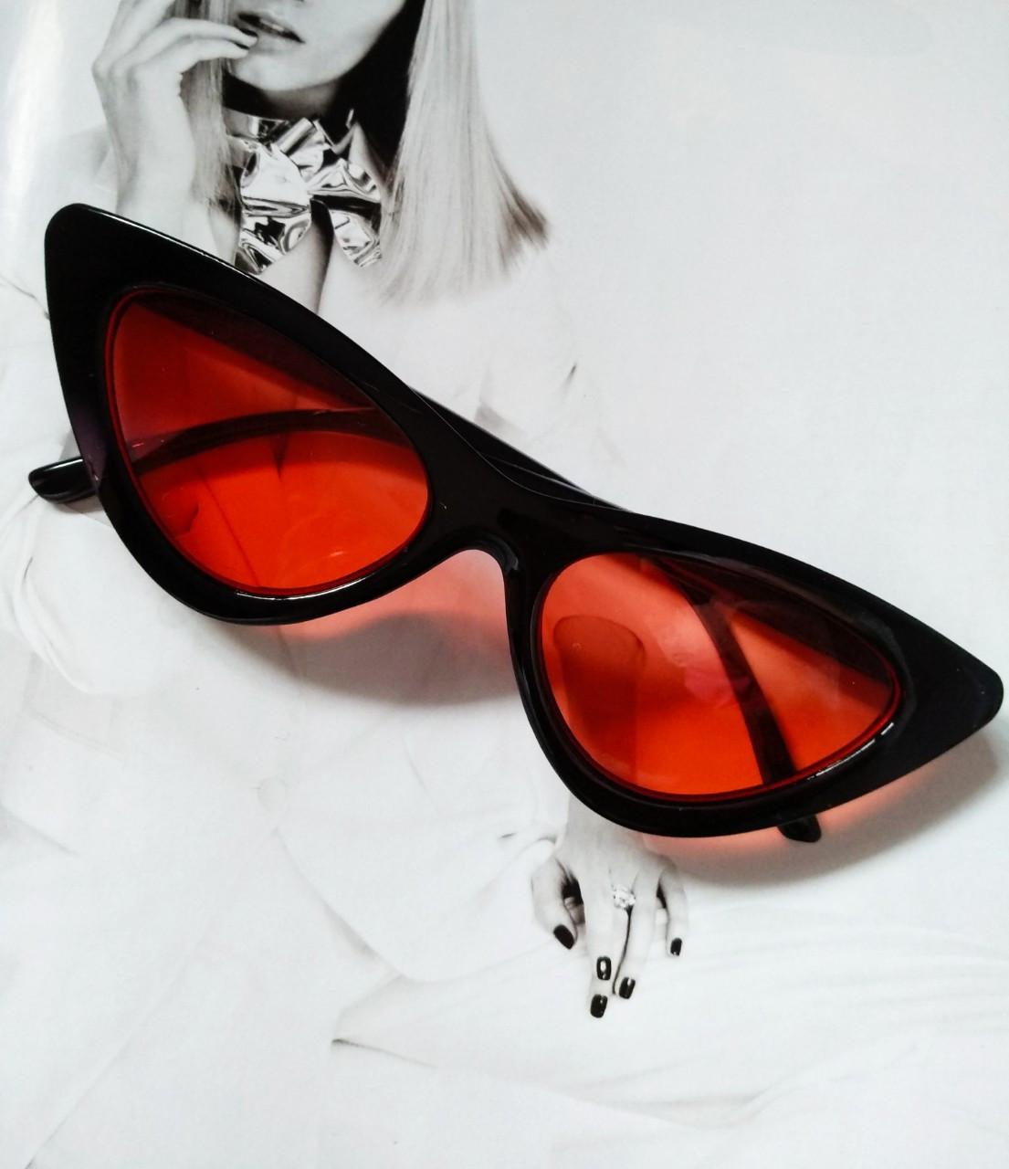 Очки треугольные солнцезащитные Кошачий глаз Черный/Красный Очки треугольные солнцезащитные Кошачий глаз Черный/Красный