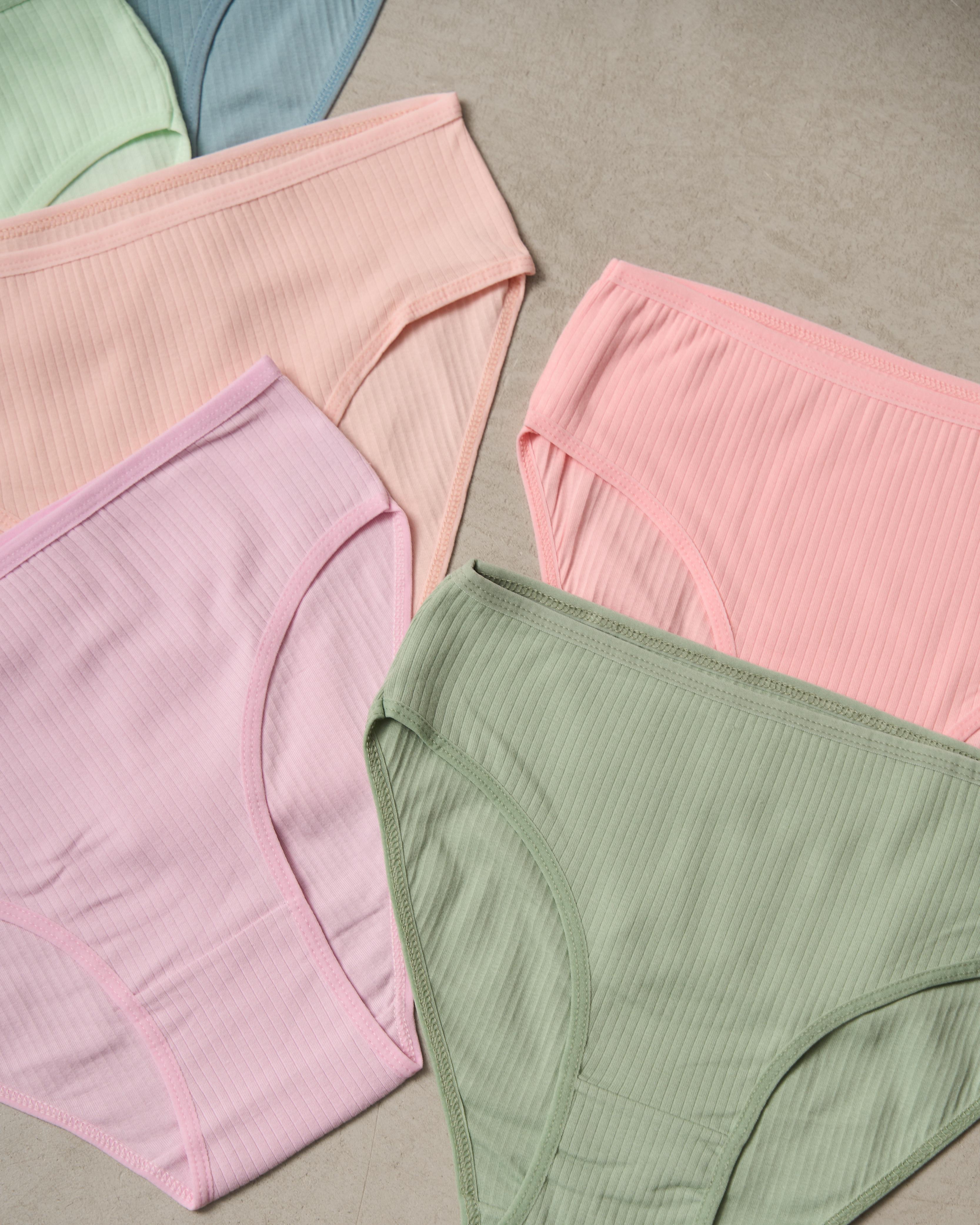 Набор трусиков женских неделек батал в рубчик 7 шт. 4XL (724156) - фото 3