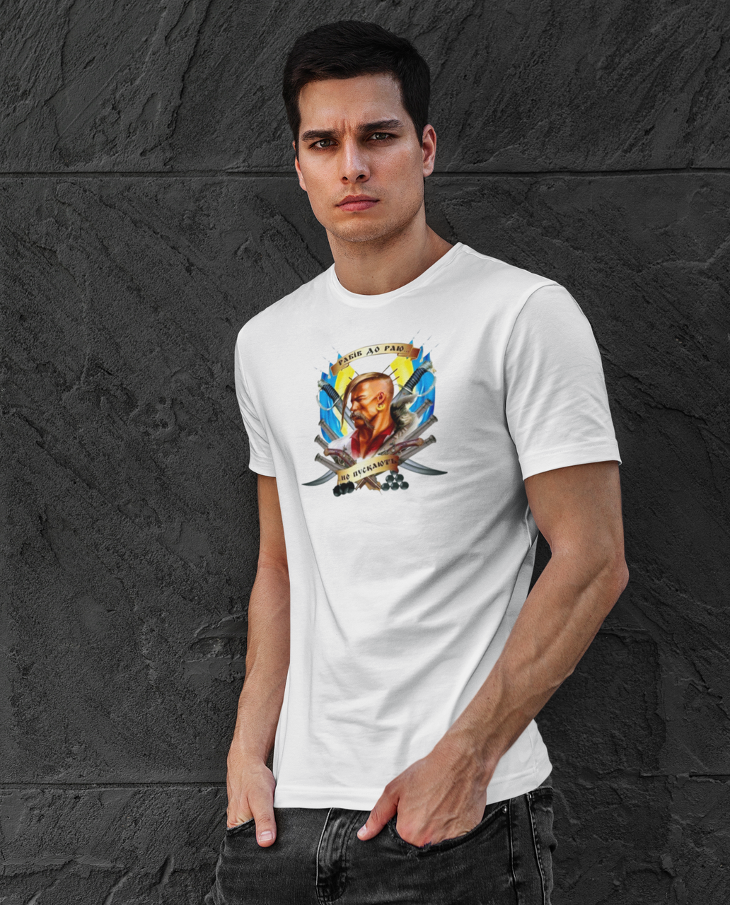 Футболка чоловіча Mishe 11000137 з принтом Патріотичним XXL (75212857) - фото 2 Футболка чоловіча Mishe 11000137 з принтом Патріотичним XXL (75212857) - фото 2