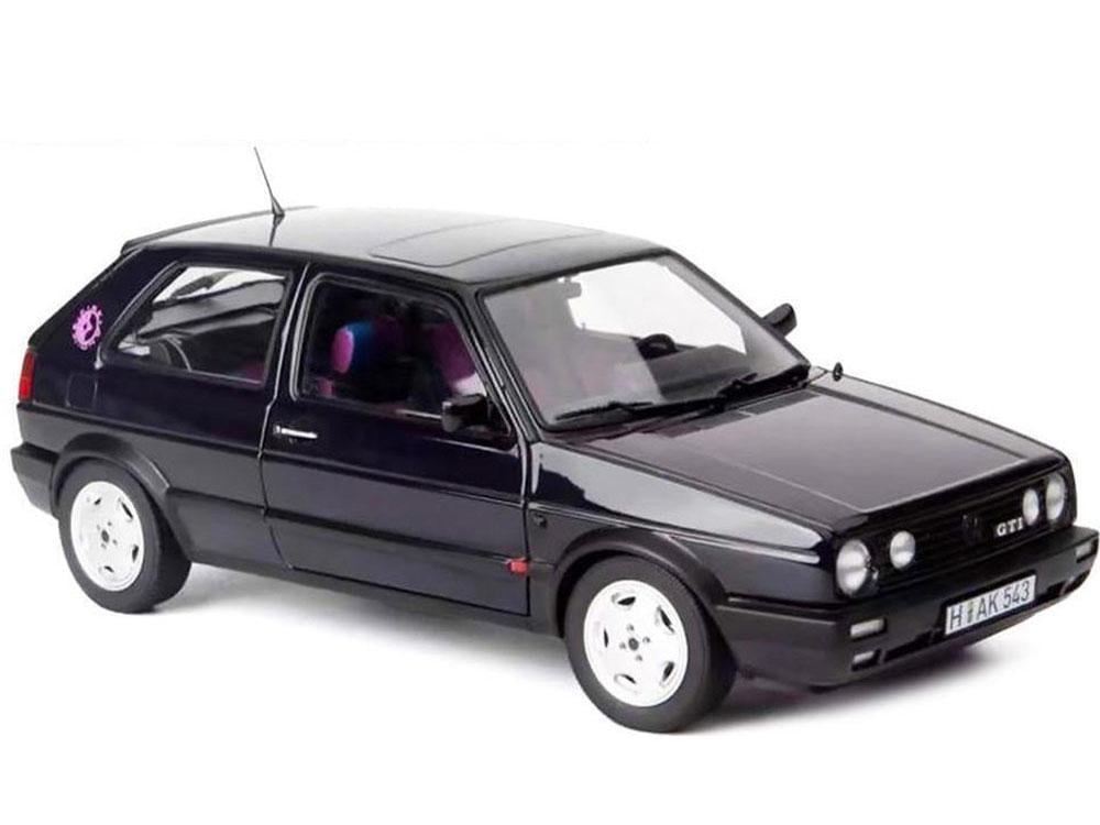 Модель автомобиля Norev 1:18 Volkswagen Golf 2 GTI Fire and Ice 1991 Violett Metallic (188558)