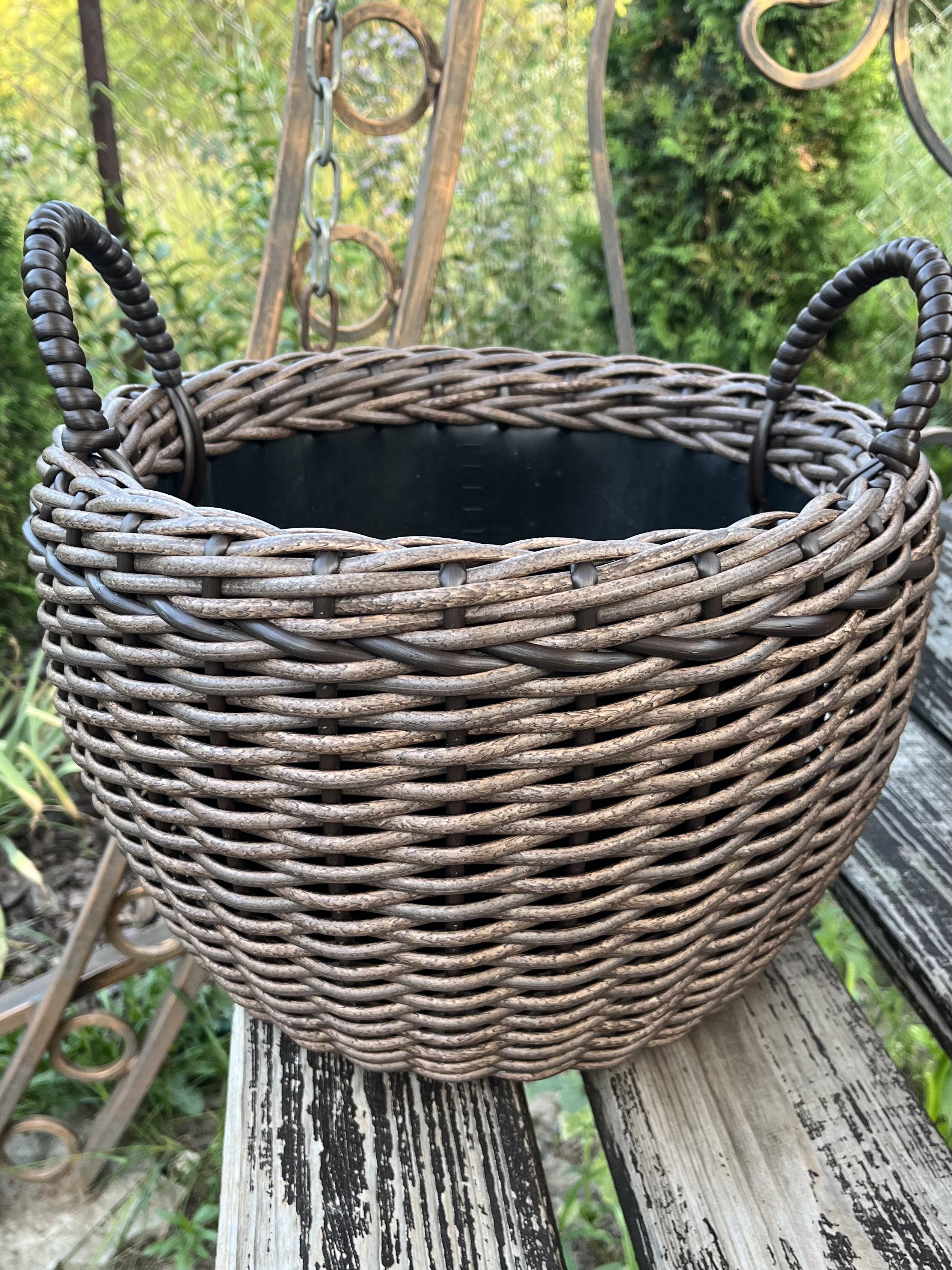 Кашпо для квітів з ручками зі штучного ротанга 16 л Дровник (27922496)