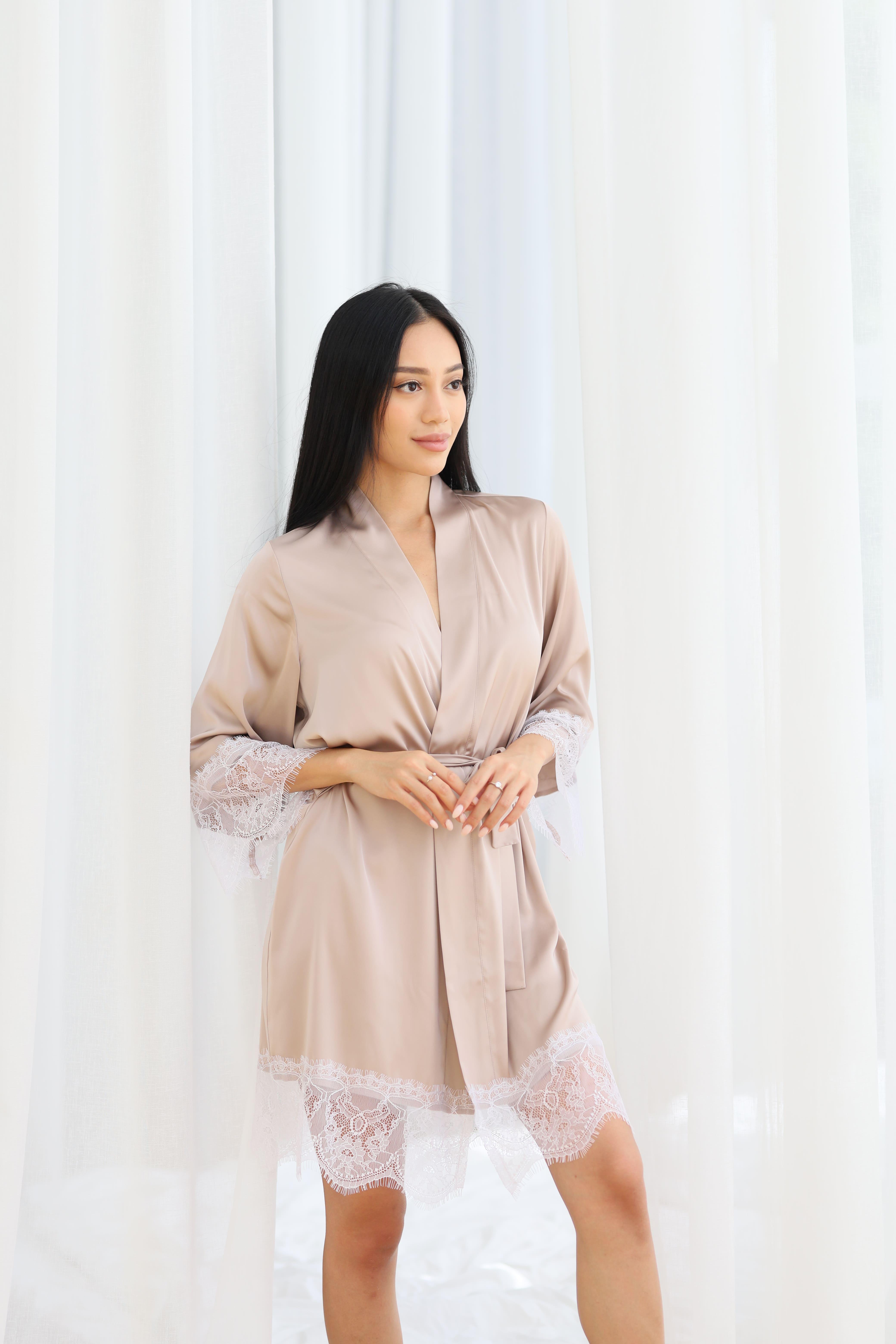 Халат жіночий з мереживом Amella Novak із шовку one size - фото 3 Халат жіночий з мереживом Amella Novak із шовку one size - фото 3