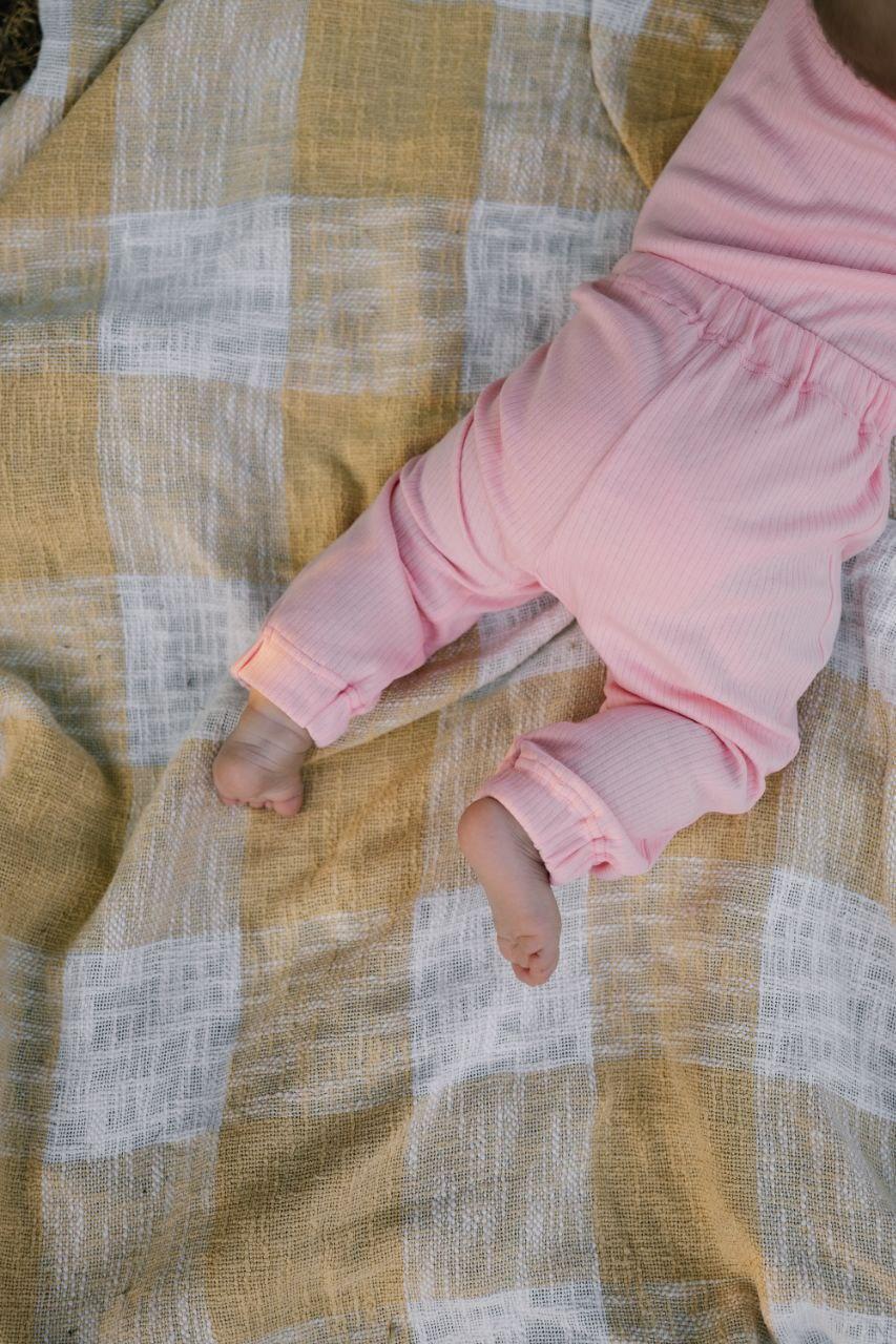 Комплект для малюка боді майка і штани інтерлок рубчик 62 см Рожевий (2683769385) - фото 3