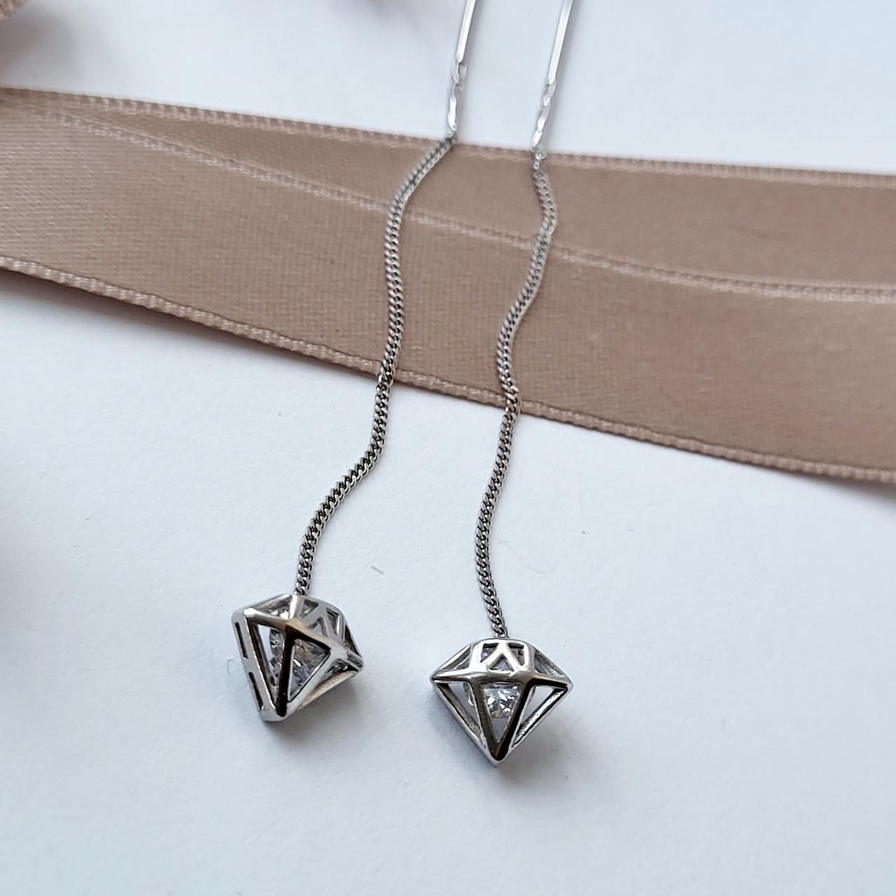 Серьги Деамант с белым камнем из серебра 925 пробы (540201р) Серьги Деамант с белым камнем из серебра 925 пробы (540201р)