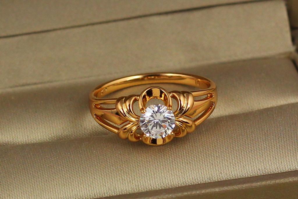 Кольцо Xuping Jewelry Барельеф с белым камнем р. 16 Золотистый (2398609660) Кольцо Xuping Jewelry Барельеф с белым камнем р. 16 Золотистый (2398609660)