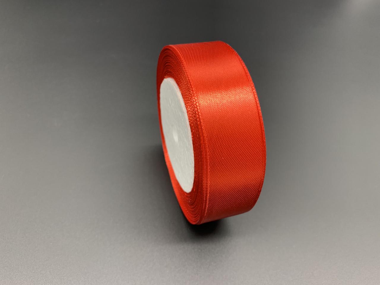 Лента атласная 2,5 см 23 м Красный (811717371)