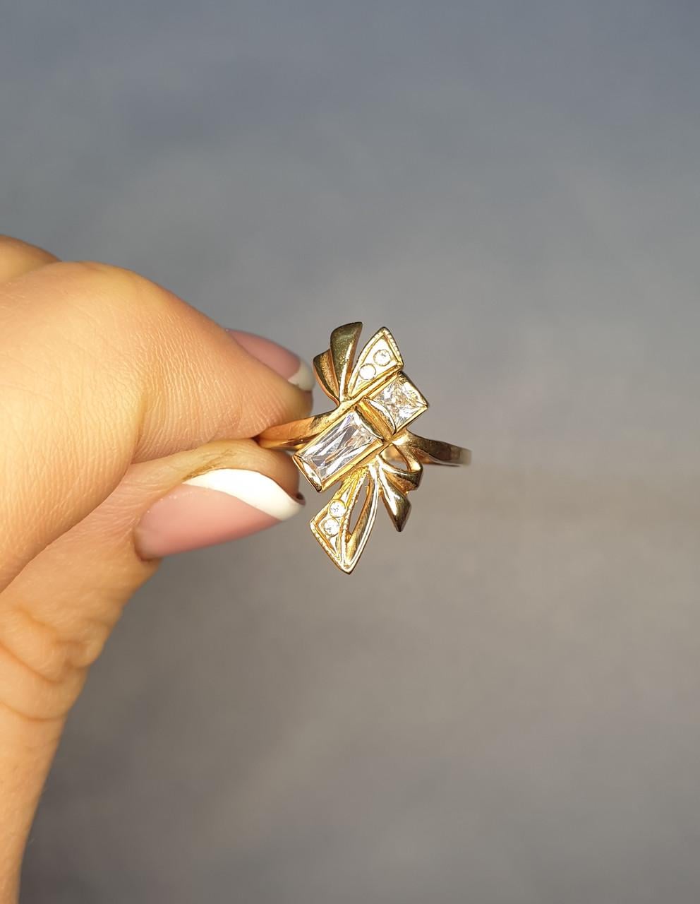 Кольцо позолоченное с кубическим цирконием р. 15,5 2,6 г (1519814981)