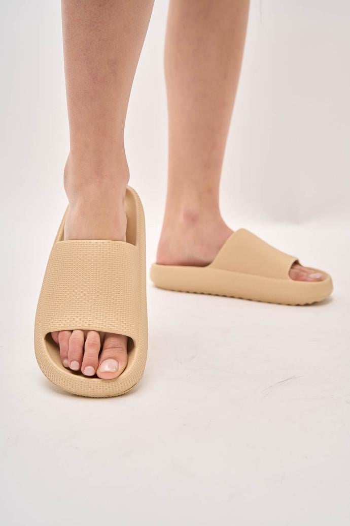 Шлепанцы женские SOPRA р. 39 Бежевый (169912) - фото 2