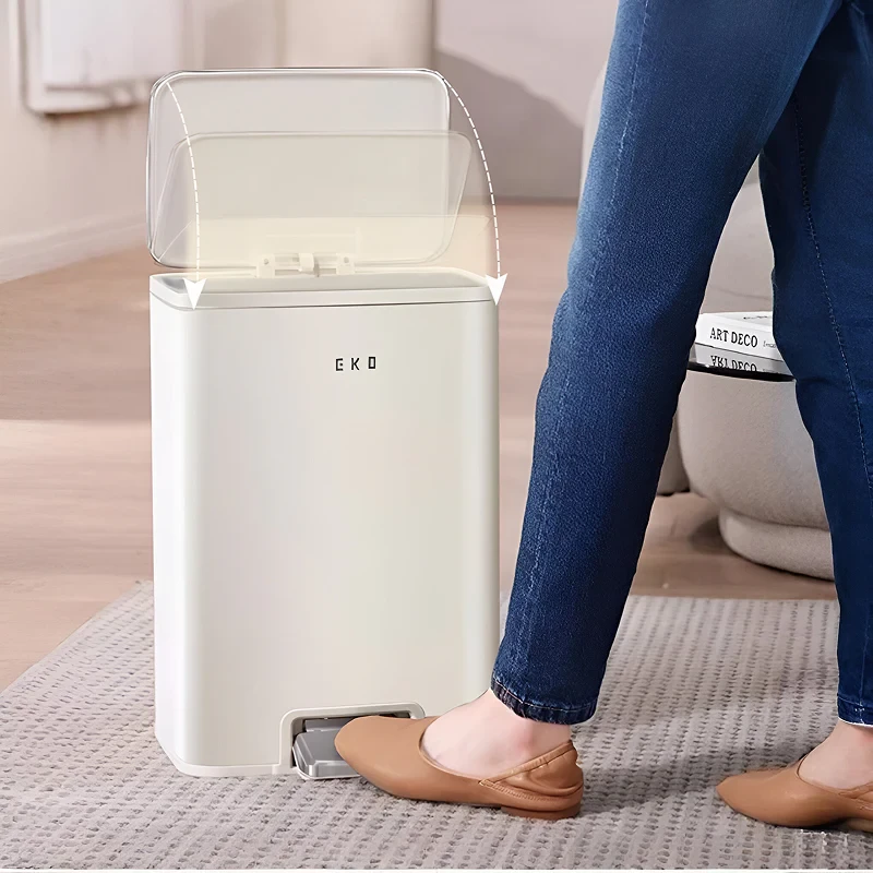Сміттєве відро Eko педальне з плавним закриттям кришки 11 л Бежевий (25932342) - фото 2 Сміттєве відро Eko педальне з плавним закриттям кришки 11 л Бежевий (25932342) - фото 2