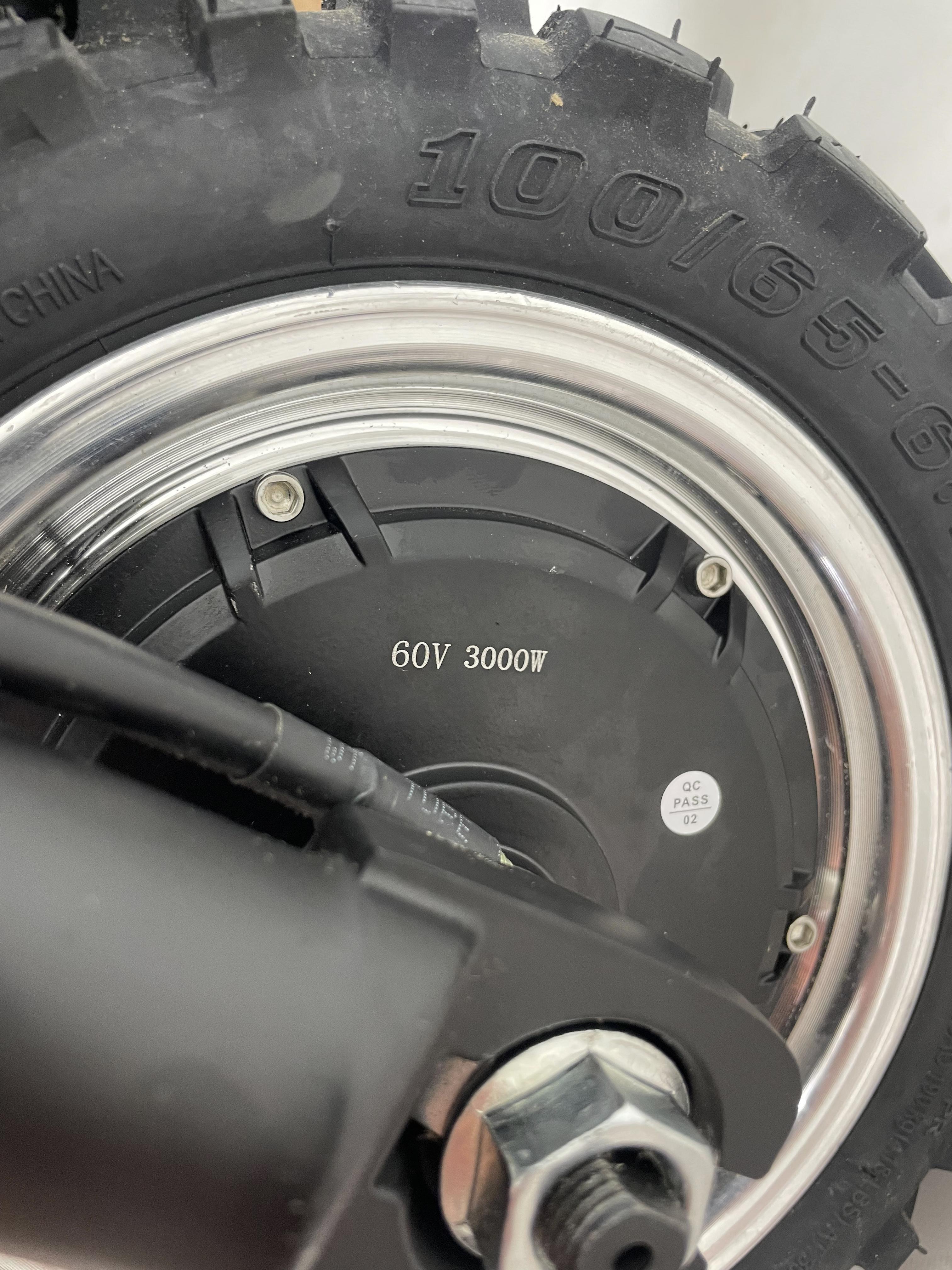 Електросамокат TESLA 6000 з NFC-ключем 3000W х2 60V 36Ah (СТ-6000) - фото 10 Електросамокат TESLA 6000 з NFC-ключем 3000W х2 60V 36Ah (СТ-6000) - фото 10